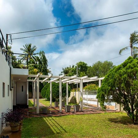 Dayanithi Guest House Jaffna Luaran gambar