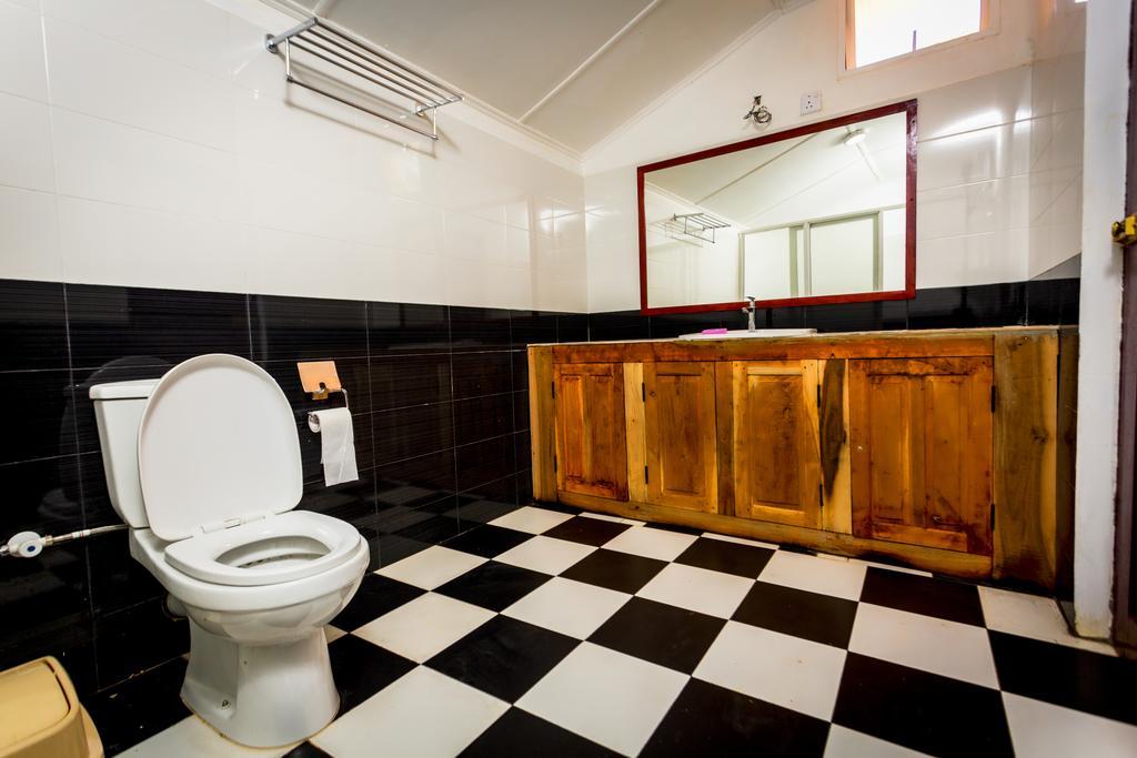 Dayanithi Guest House Jaffna Luaran gambar