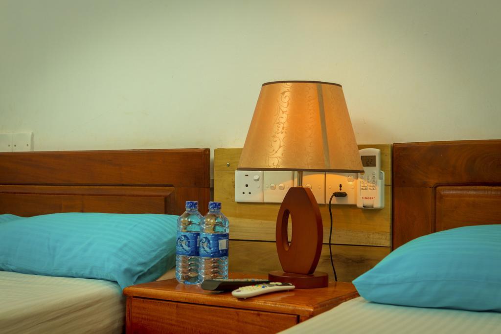 Dayanithi Guest House Jaffna Luaran gambar
