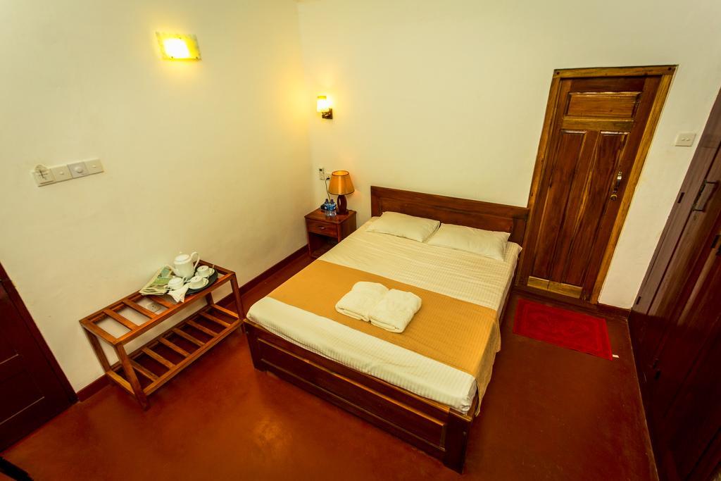 Dayanithi Guest House Jaffna Luaran gambar
