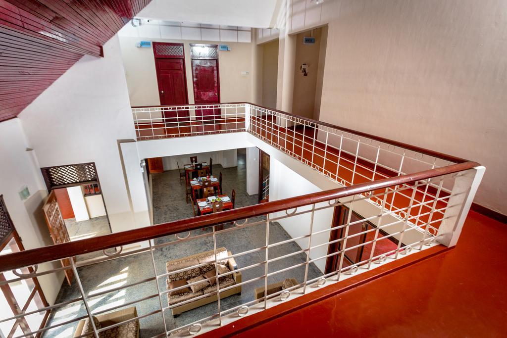 Dayanithi Guest House Jaffna Luaran gambar